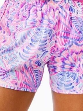 EUC Lilly Pulitzer Ocean Trail Shorts - Raz Berry Sea You Soon - Large